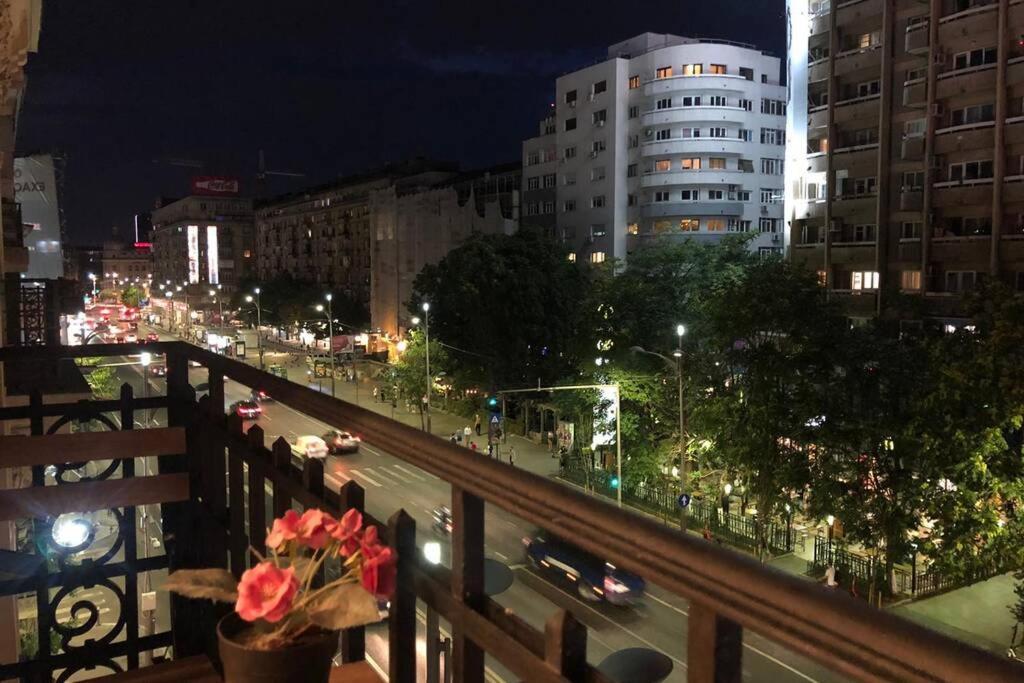 Outstanding 3Br Ultracentral Cityview Balcony Aaa Lägenhet Bukarest Exteriör bild