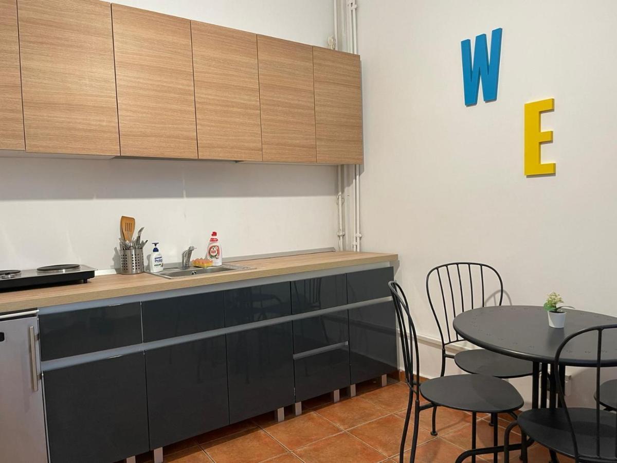 Outstanding 3Br Ultracentral Cityview Balcony Aaa Lägenhet Bukarest Exteriör bild