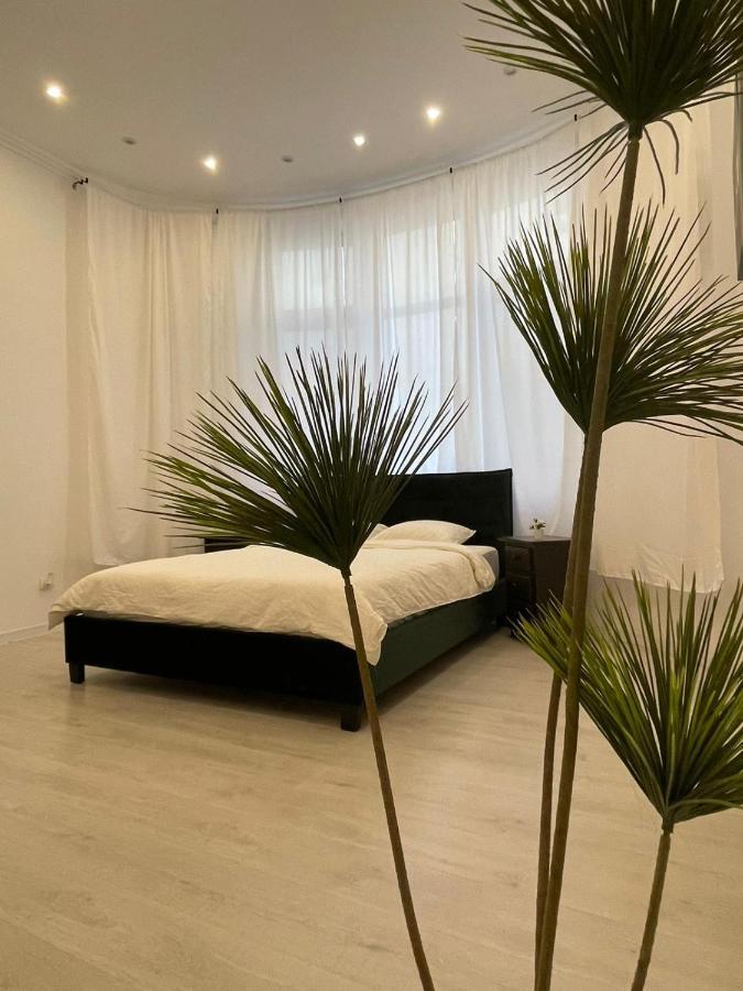 Outstanding 3Br Ultracentral Cityview Balcony Aaa Lägenhet Bukarest Exteriör bild